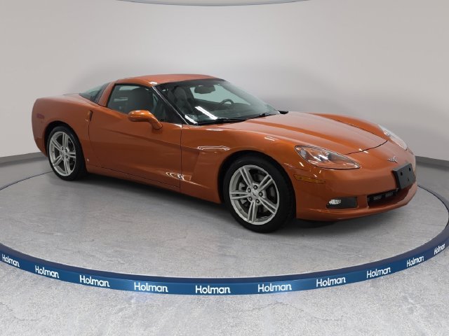 Used 2008 Atomic Orange Metallic Chevrolet Base image 4
