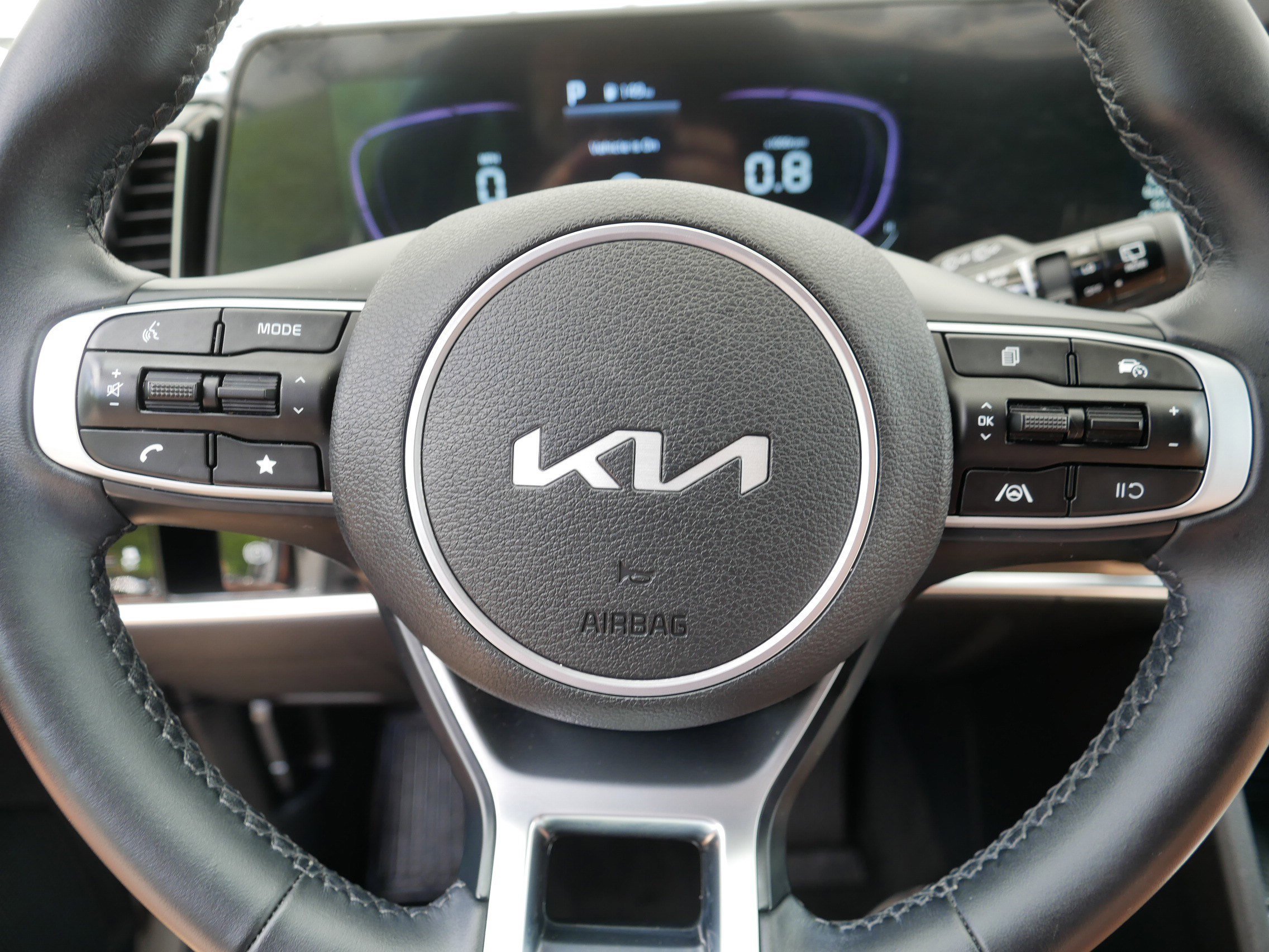 Certified Used 2024 Wolf Gray Kia X-Line image 25