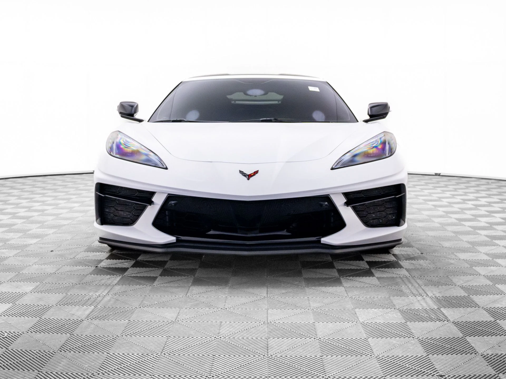 Used 2020 White Chevrolet Stingray image 9