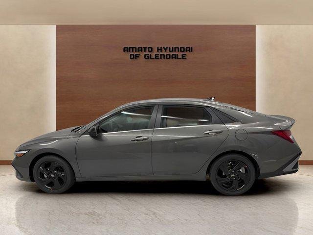 New 2026 Gray Hyundai SEL Sport Premium image 2