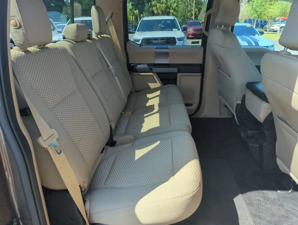 Used 2015  Ford XLT image 31