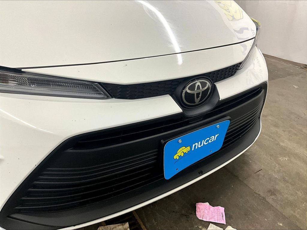Certified Used 2023 Ice Toyota LE image 30