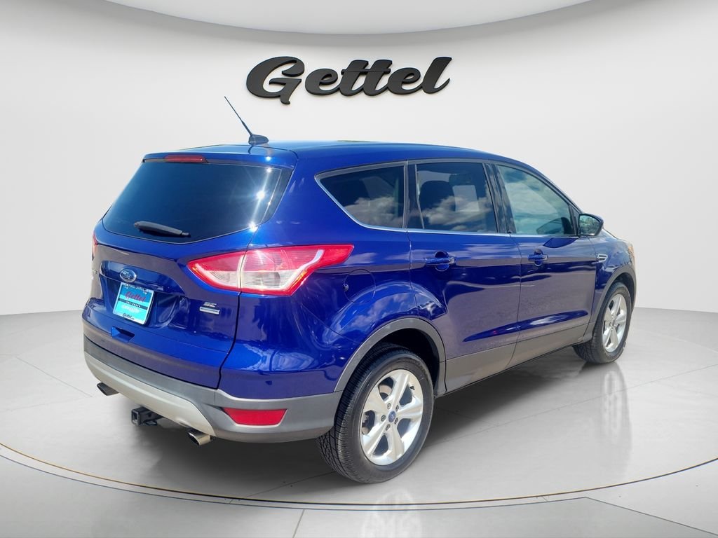 Used 2015 Blue Ford SE image 5
