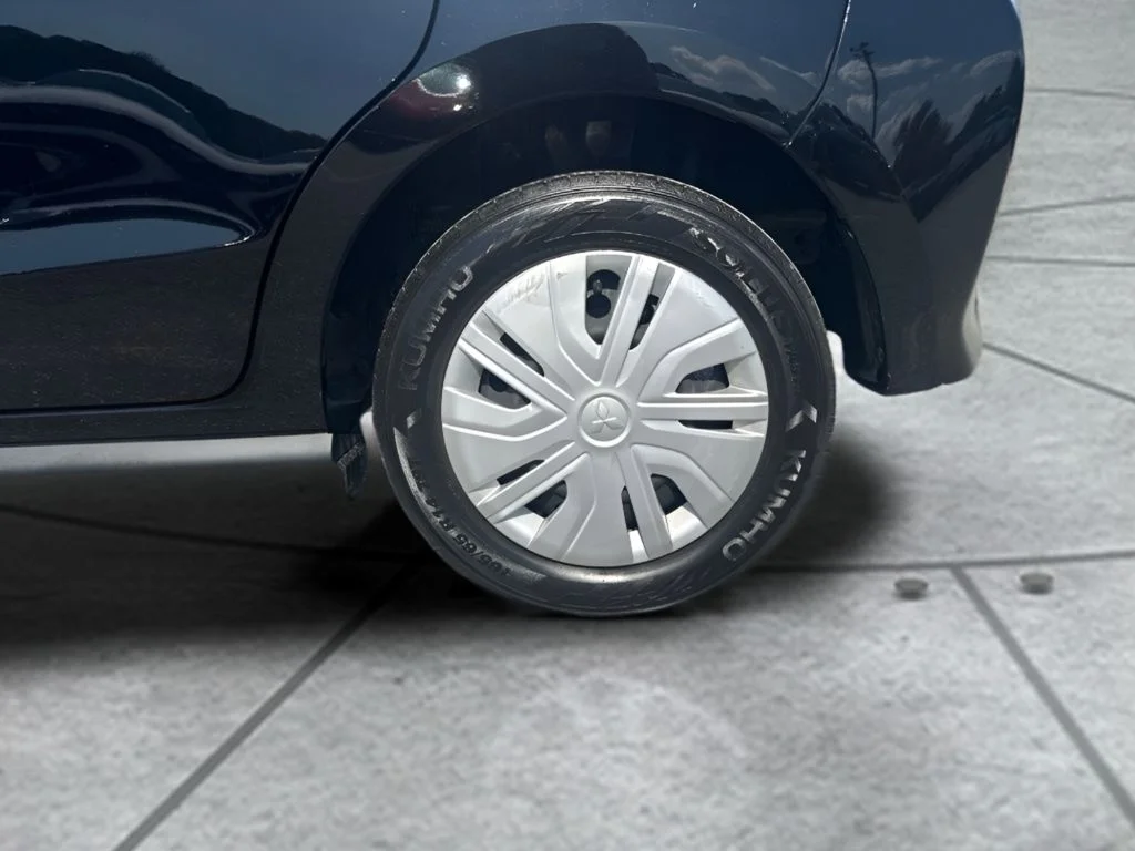 Used 2024 Black Mitsubishi ES image 21