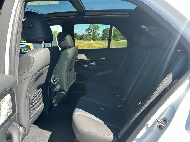 New 2026 MANUFAKTUR Moonlight White Magno Mercedes-Benz GLE 350 image 18