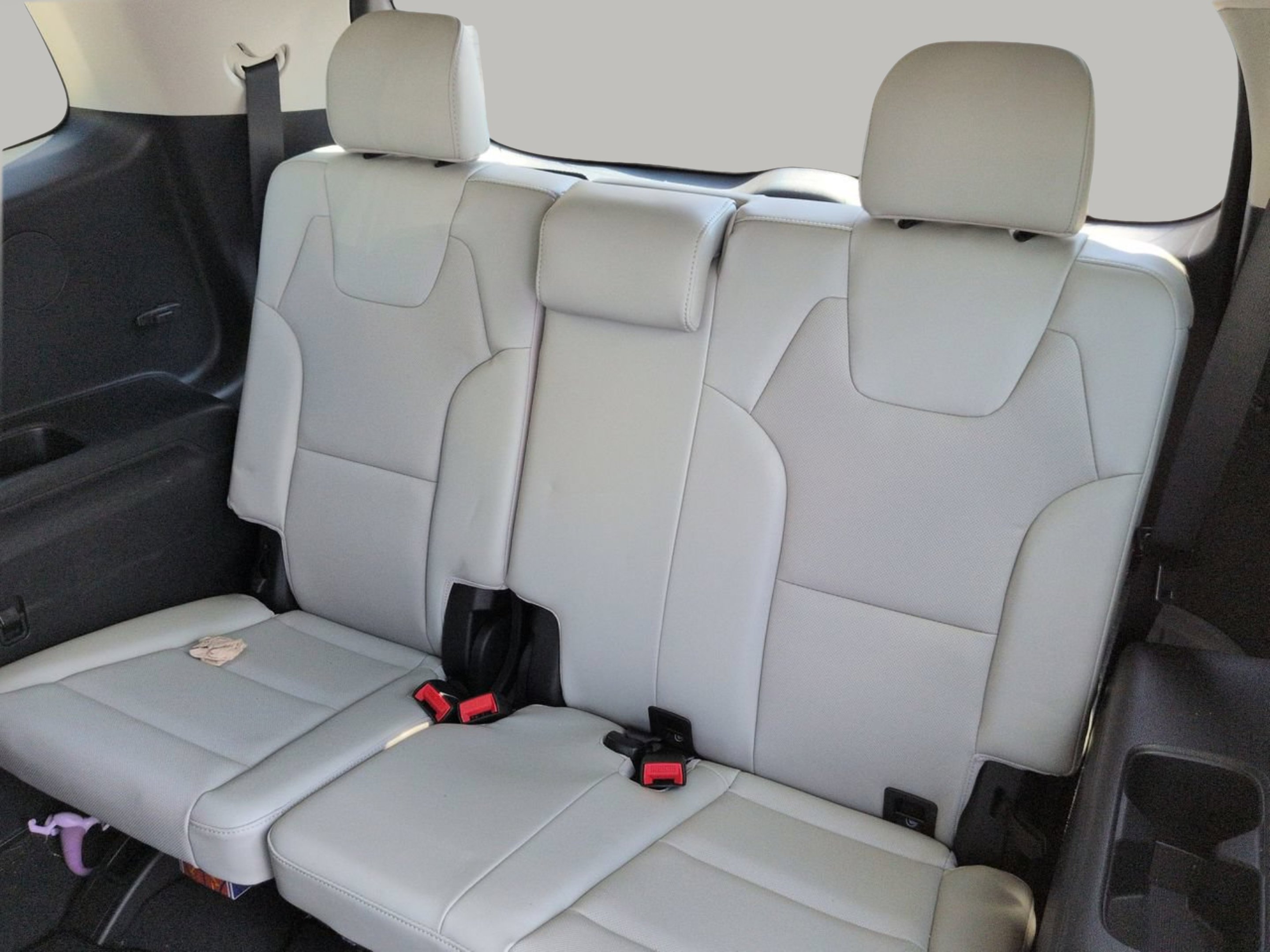 Certified Used 2024 Glacial White Pearl Kia S image 11