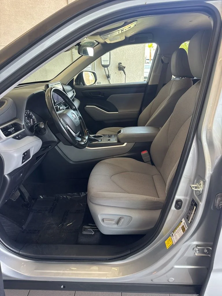 Used 2023 Silver Toyota LE image 10