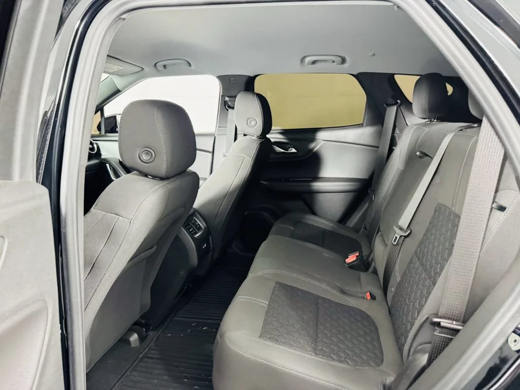 Used 2022 Black Chevrolet 2LT image 21