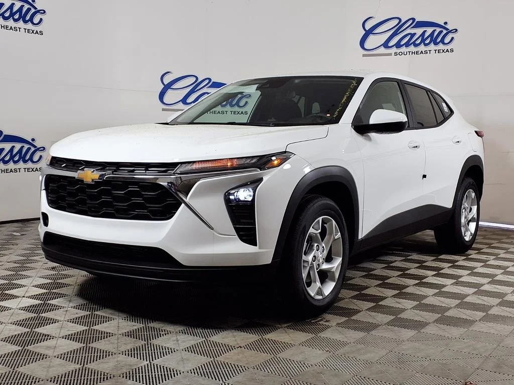 New 2026 Summit White Chevrolet LS image 5