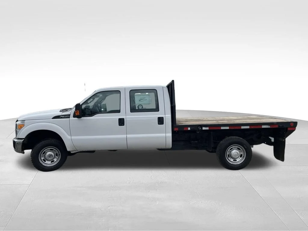 Used 2016 White Ford XL image 8