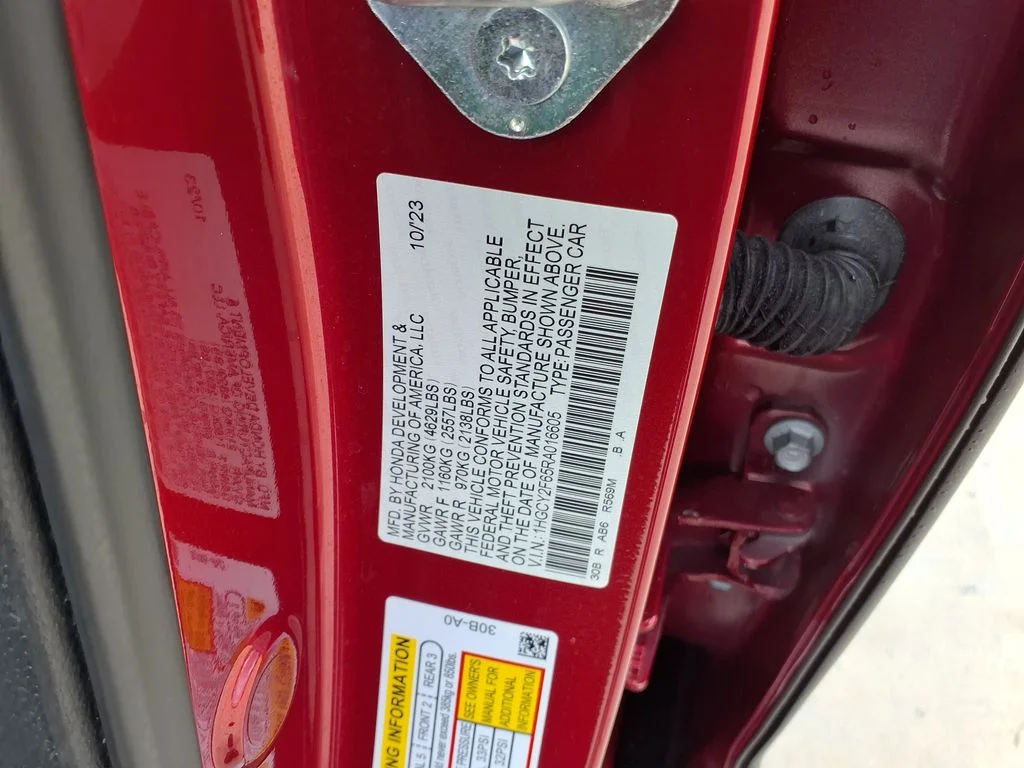 Used 2024 Red Honda EX-L image 33