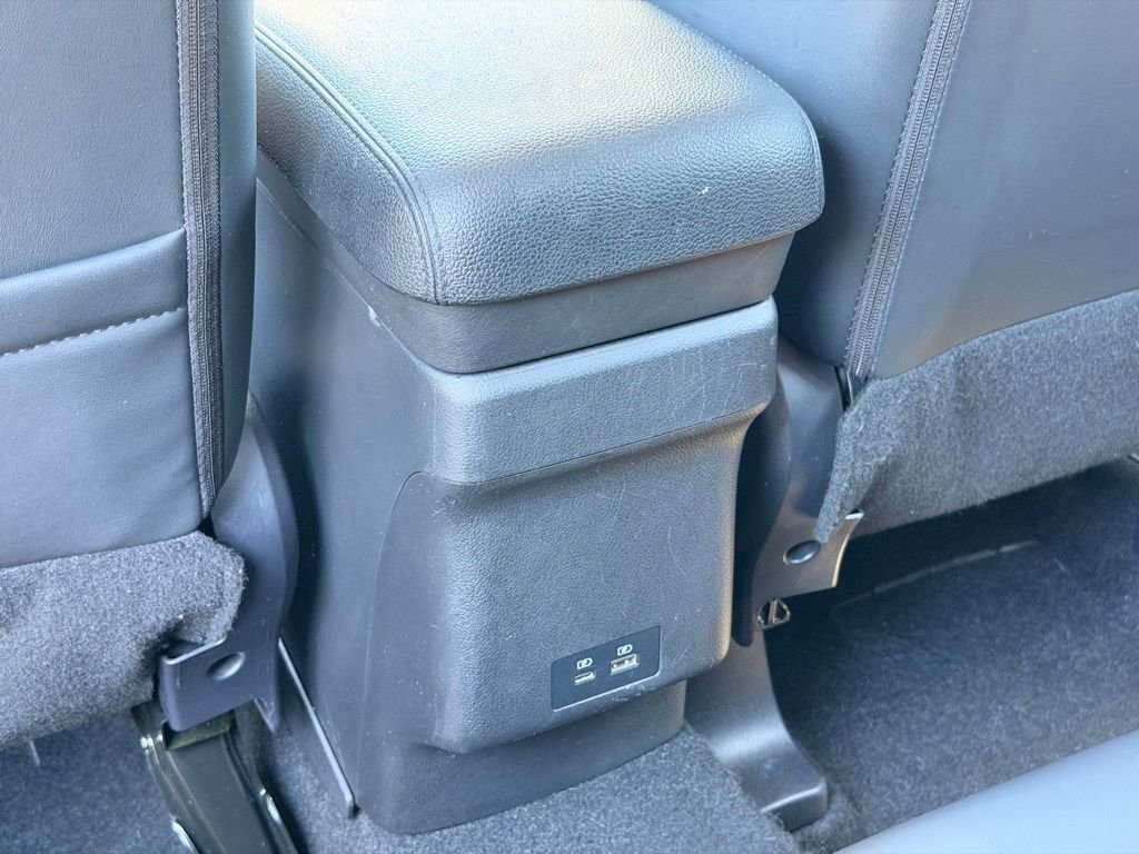 Used 2024 Gray Mitsubishi  image 16