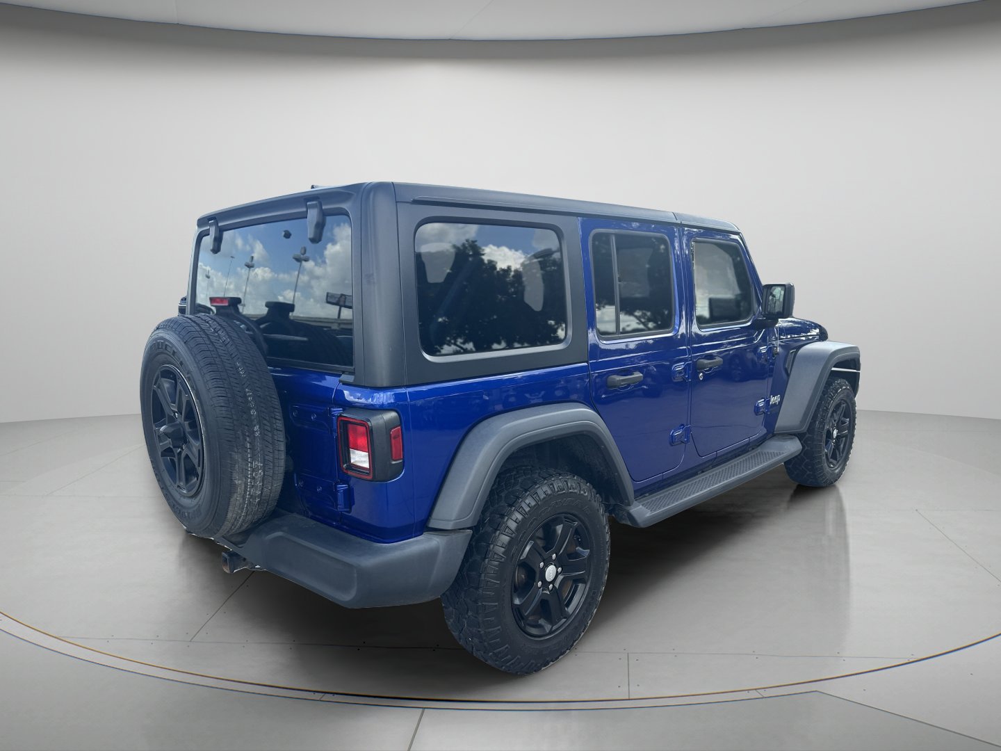 Used 2018 Ocean Blue Metallic Clearcoat Jeep Unlimited Sport S image 7