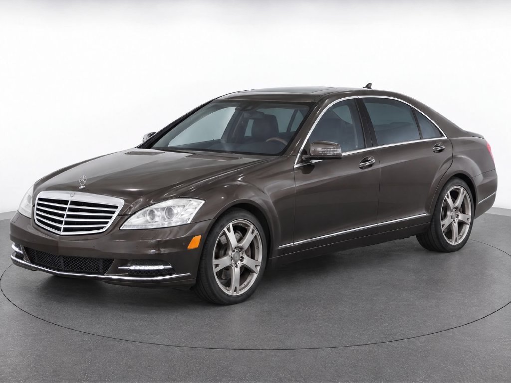 Used 2011 Brown Mercedes-Benz S 550 image 2