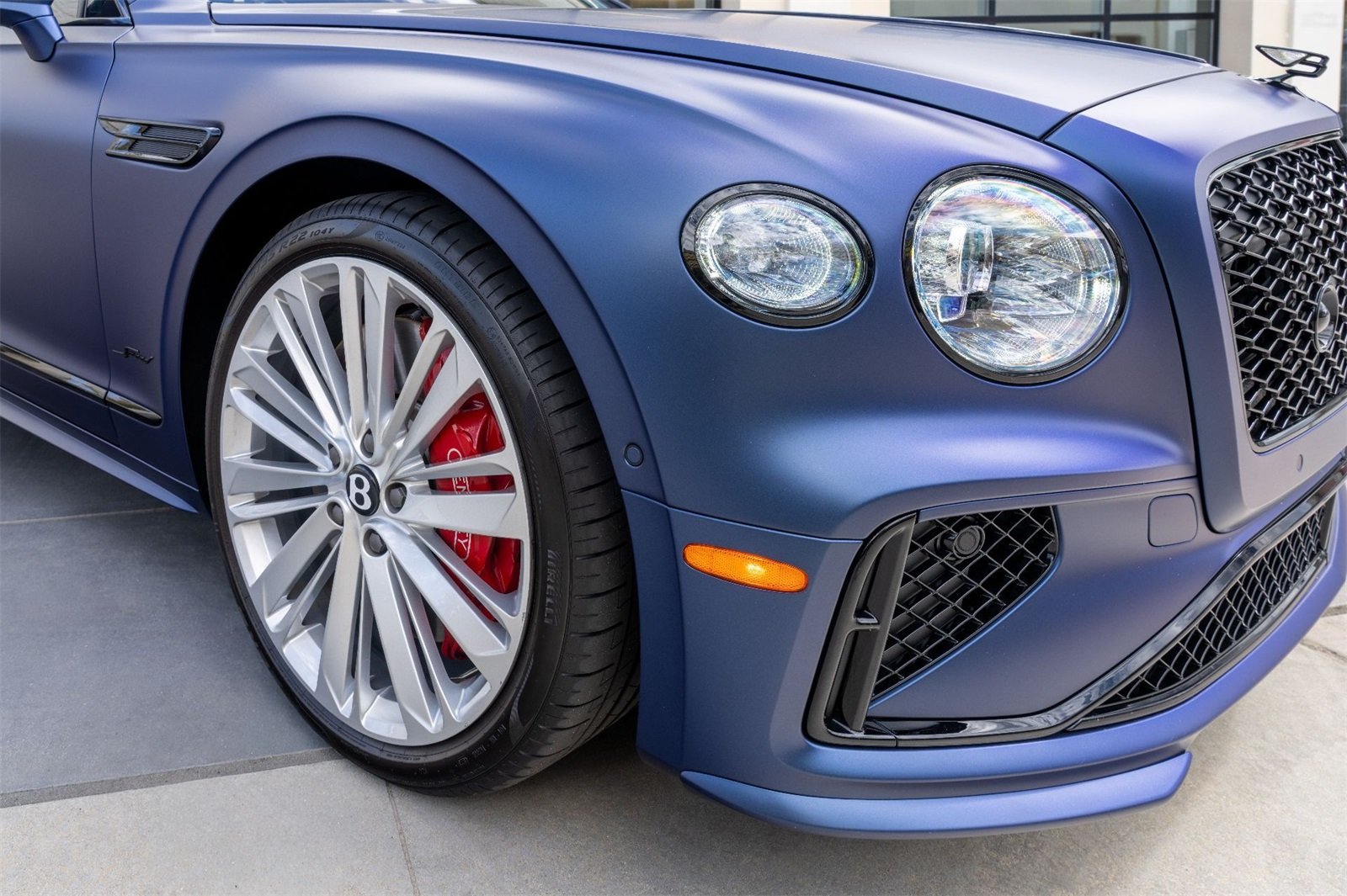 2025 Bentley Flying Spur Speed photo 4