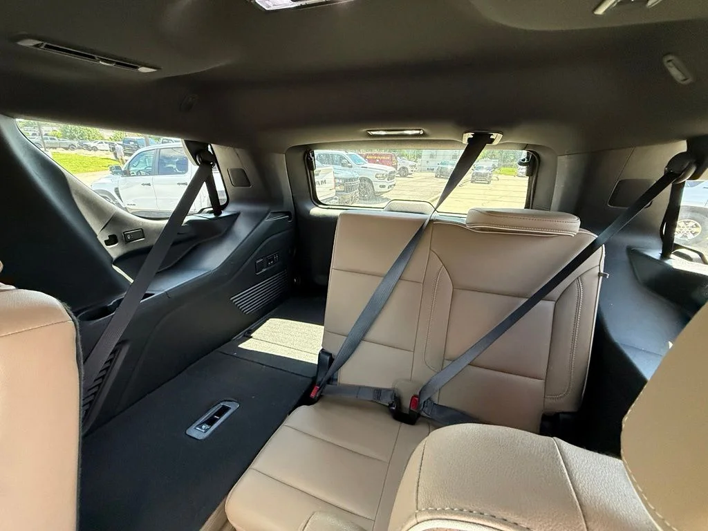 Used 2023 Beige Chevrolet Premier image 27