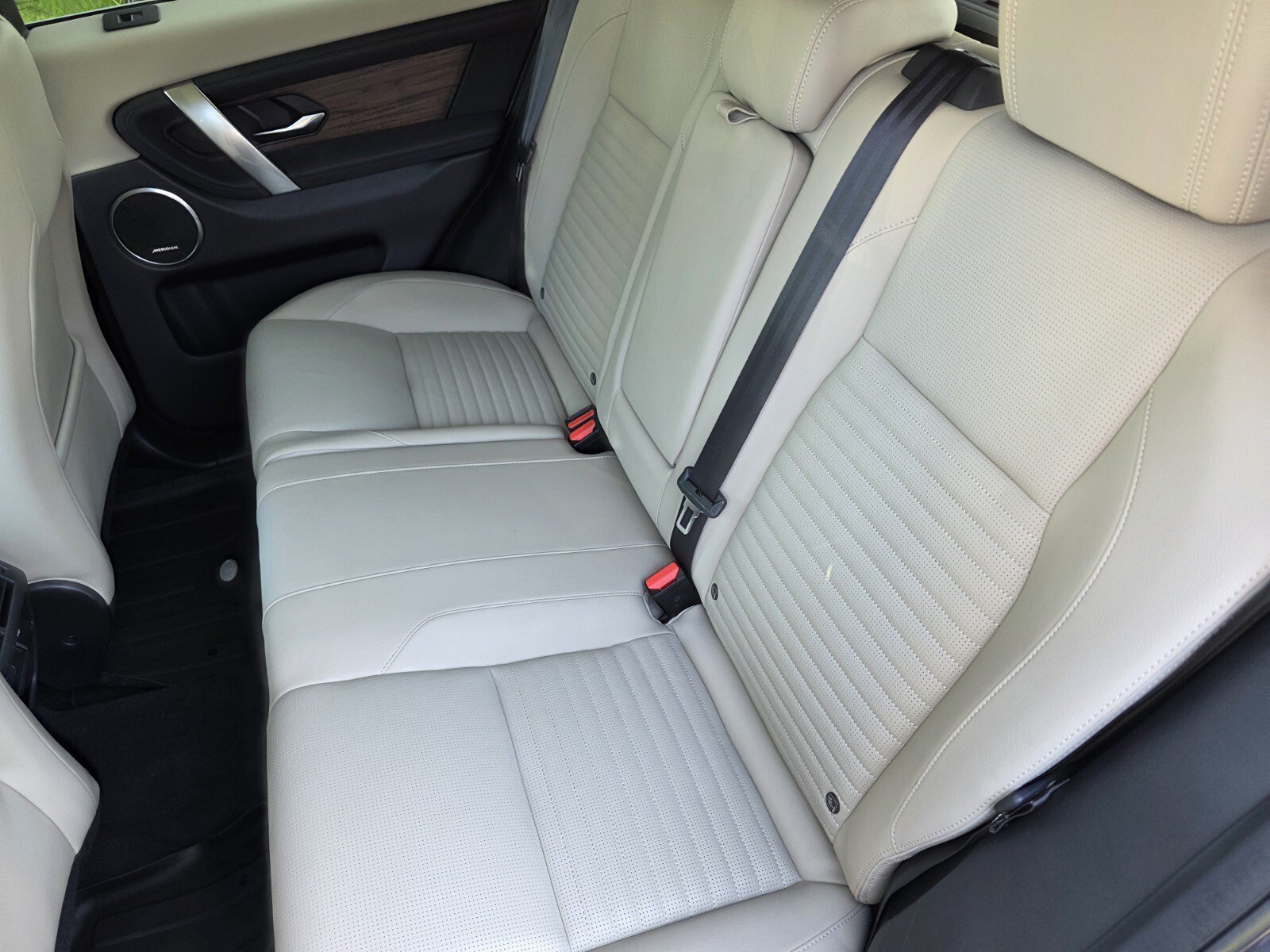 Used 2024 Varesine Blue Metallic Land Rover Core S P250 image 16