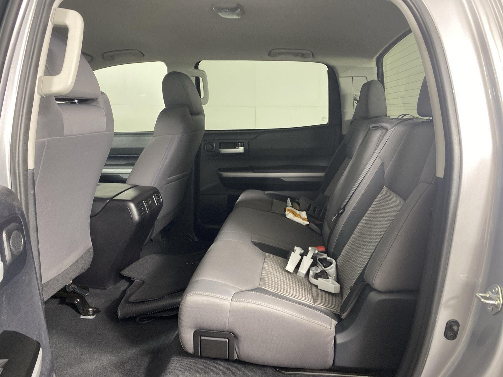 Used 2016 Silver Sky Metallic Toyota SR5 image 19
