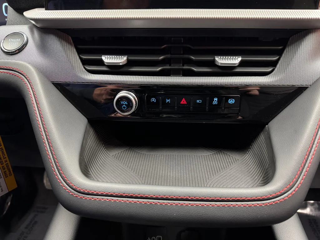 New 2026 Space White Metallic Ford ST-Line image 19