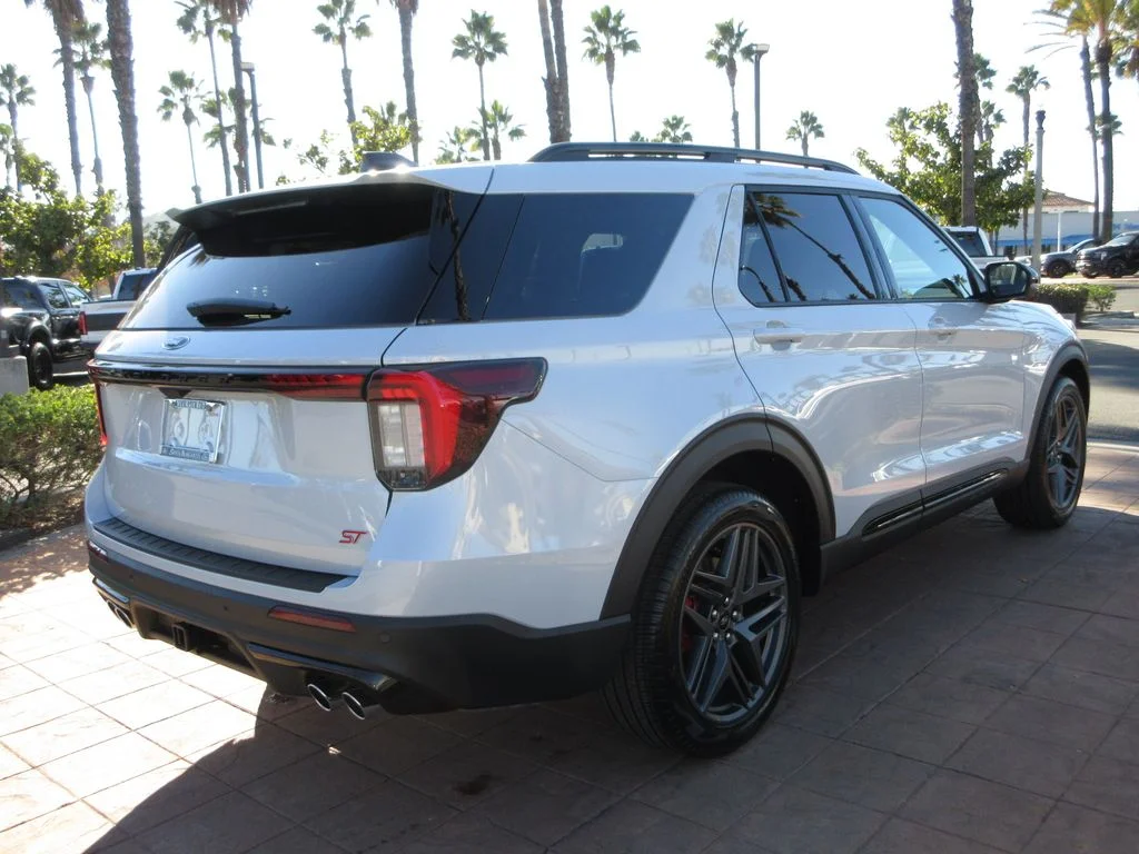 New 2026 Space White Metallic Ford ST image 4
