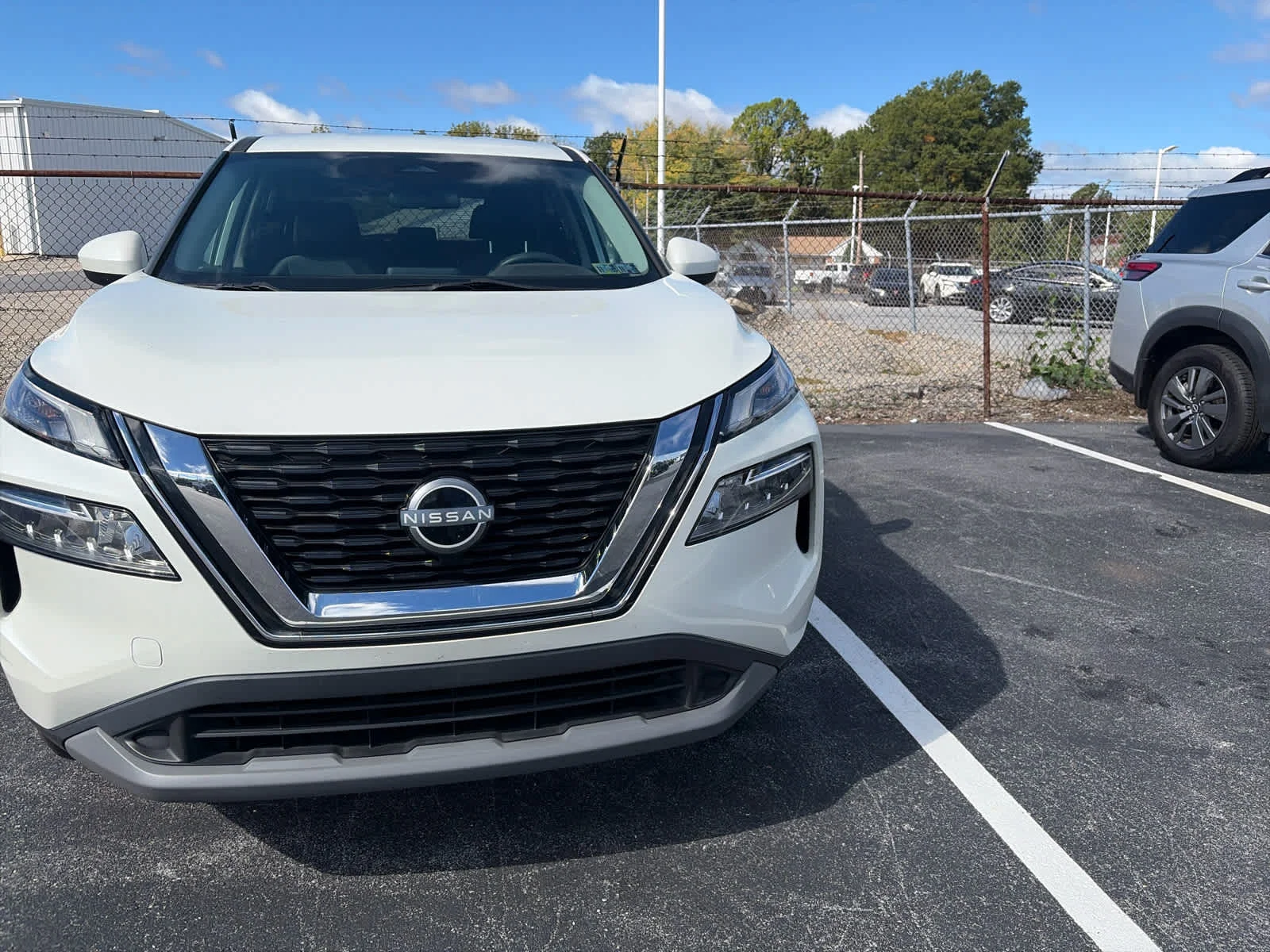 Certified Used 2023 Pearl White Tricoat Nissan SV image 2