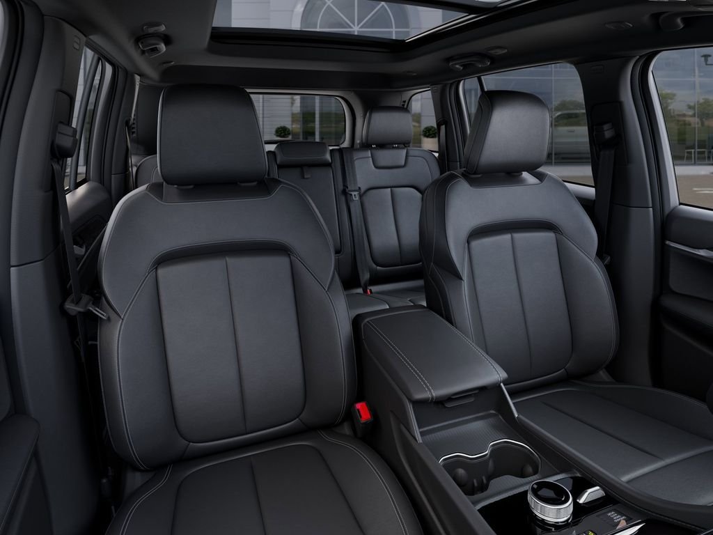New 2026 Diamond Black Crystal Pearl-Coat Exterior Paint Jeep Limited image 16