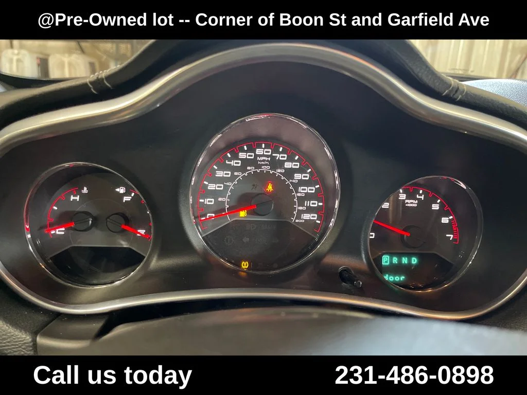 Used 2014 Gray Dodge SE image 23