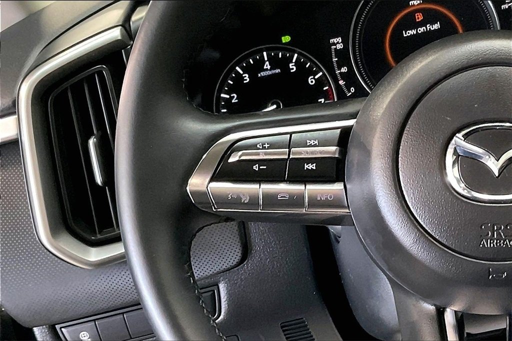 2025 MAZDA CX-50 - Image 17