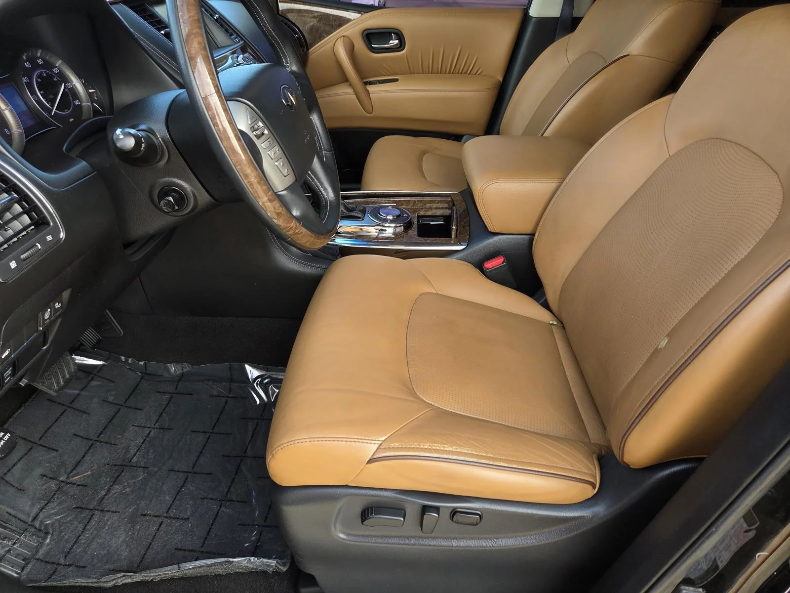 Used 2017 Black Obsidian INFINITI Signature Edition image 35