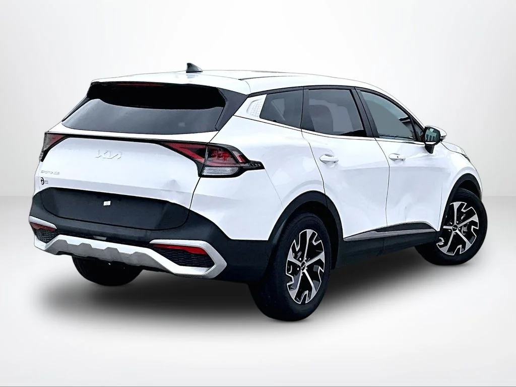Used 2025 White Kia EX image 3