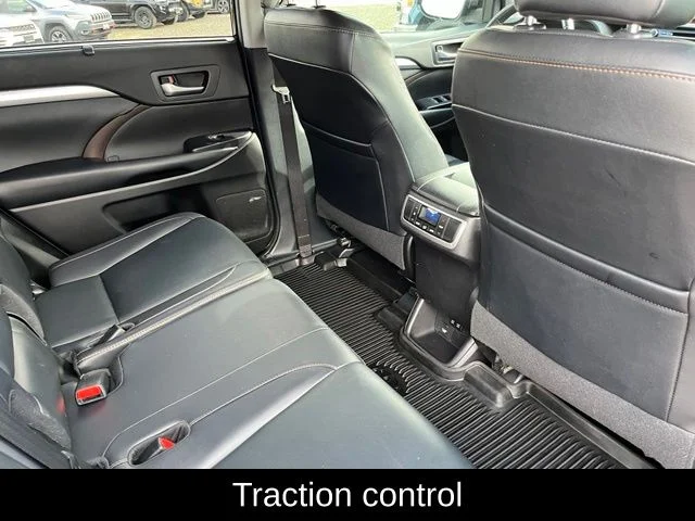 Used 2019 Black Toyota XLE image 23