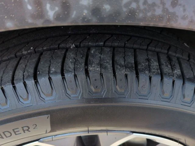 Used 2021  Honda EX image 11