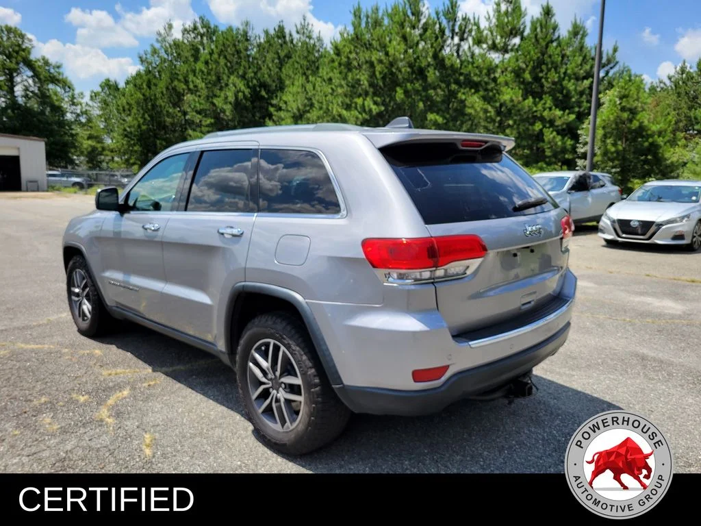 Used 2019 Silver Jeep Limited image 4