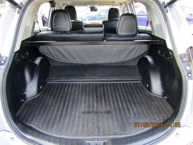 Used 2017 Silver Sky Metallic Toyota Limited image 24