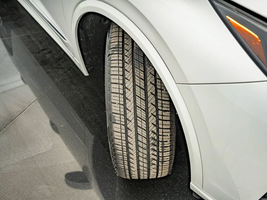Used 2026 Platinum White Pearl Acura Advance Package image 52
