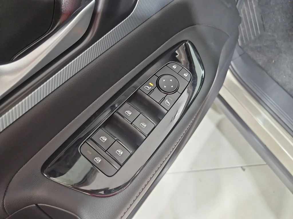 New 2026 Champagne Silver Metallic Nissan SL image 11