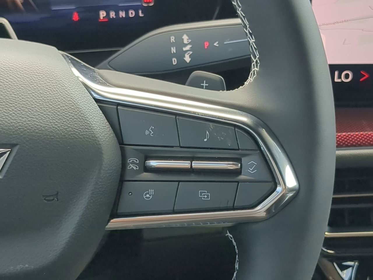 2026 Chevrolet Traverse Z71 - Photo 25