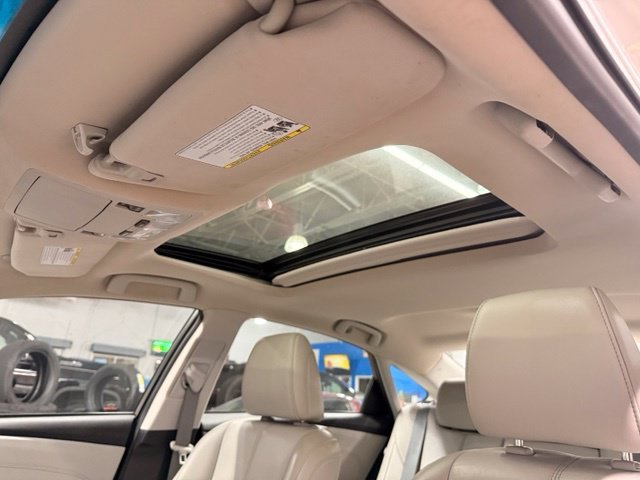 Used 2017 White Toyota XLE image 12