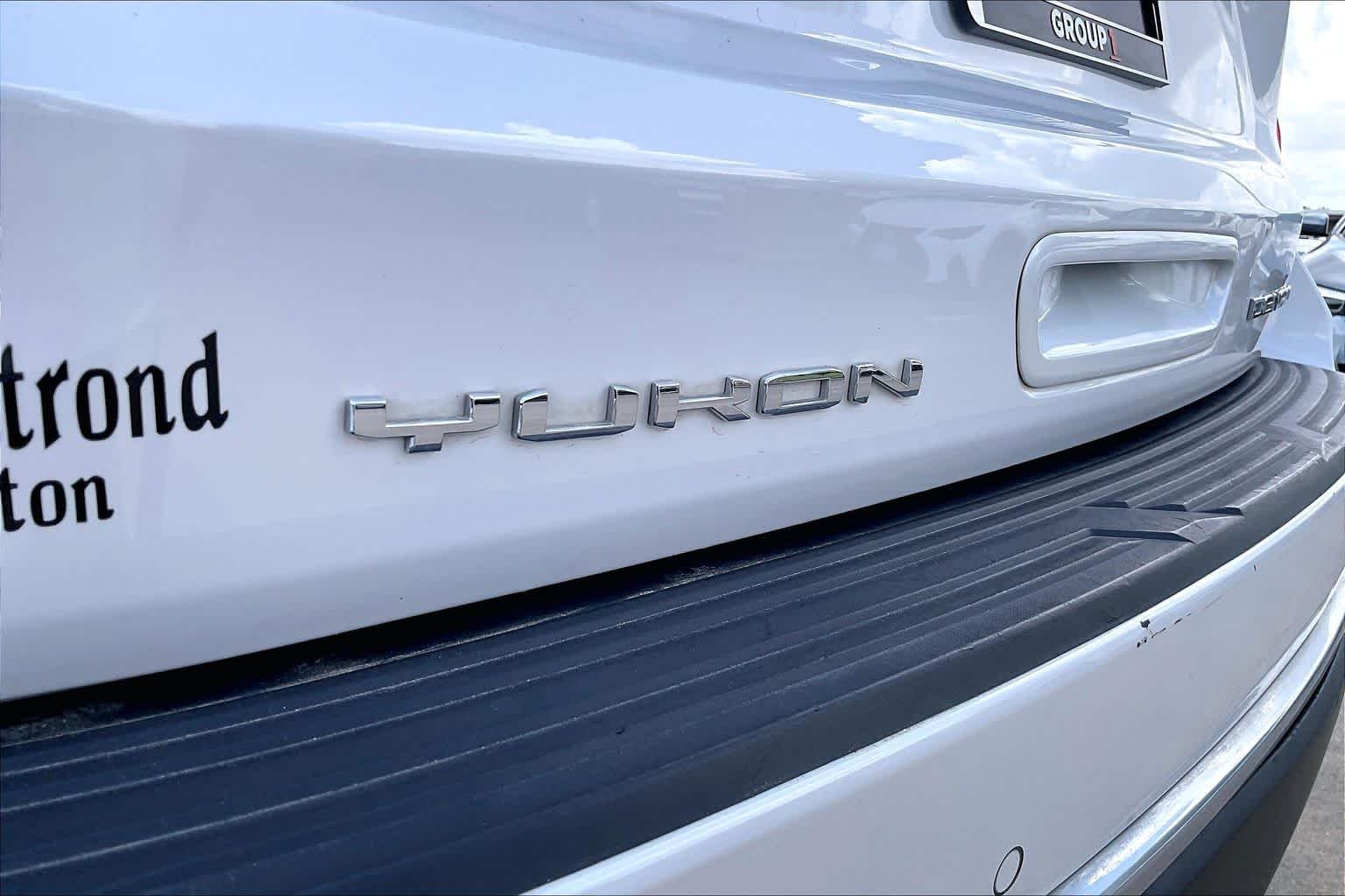Used 2024 White Frost Tricoat GMC Denali image 29