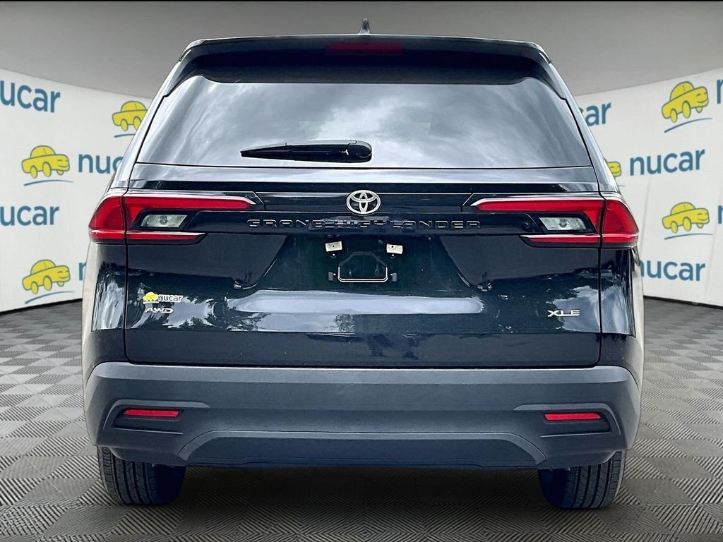 Used 2025 Black Toyota XLE image 5
