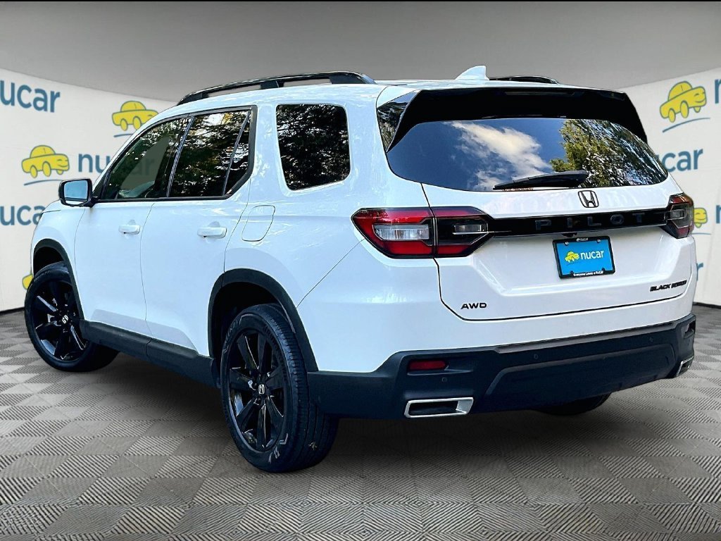 Used 2025 White Honda Black Edition image 4