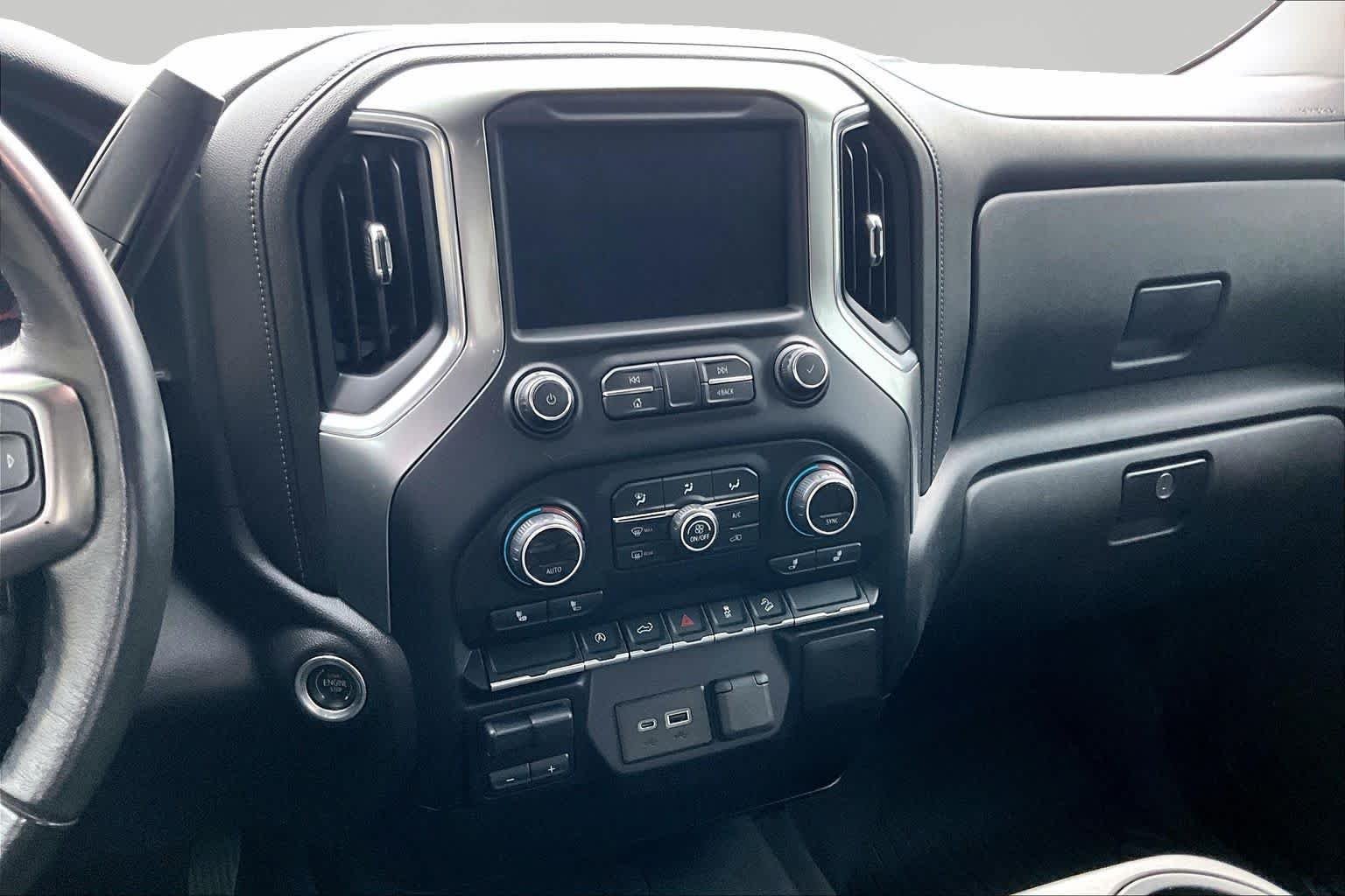 Used 2021 Black Chevrolet LT image 13