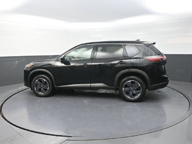 Used 2025 Black Nissan SV image 4