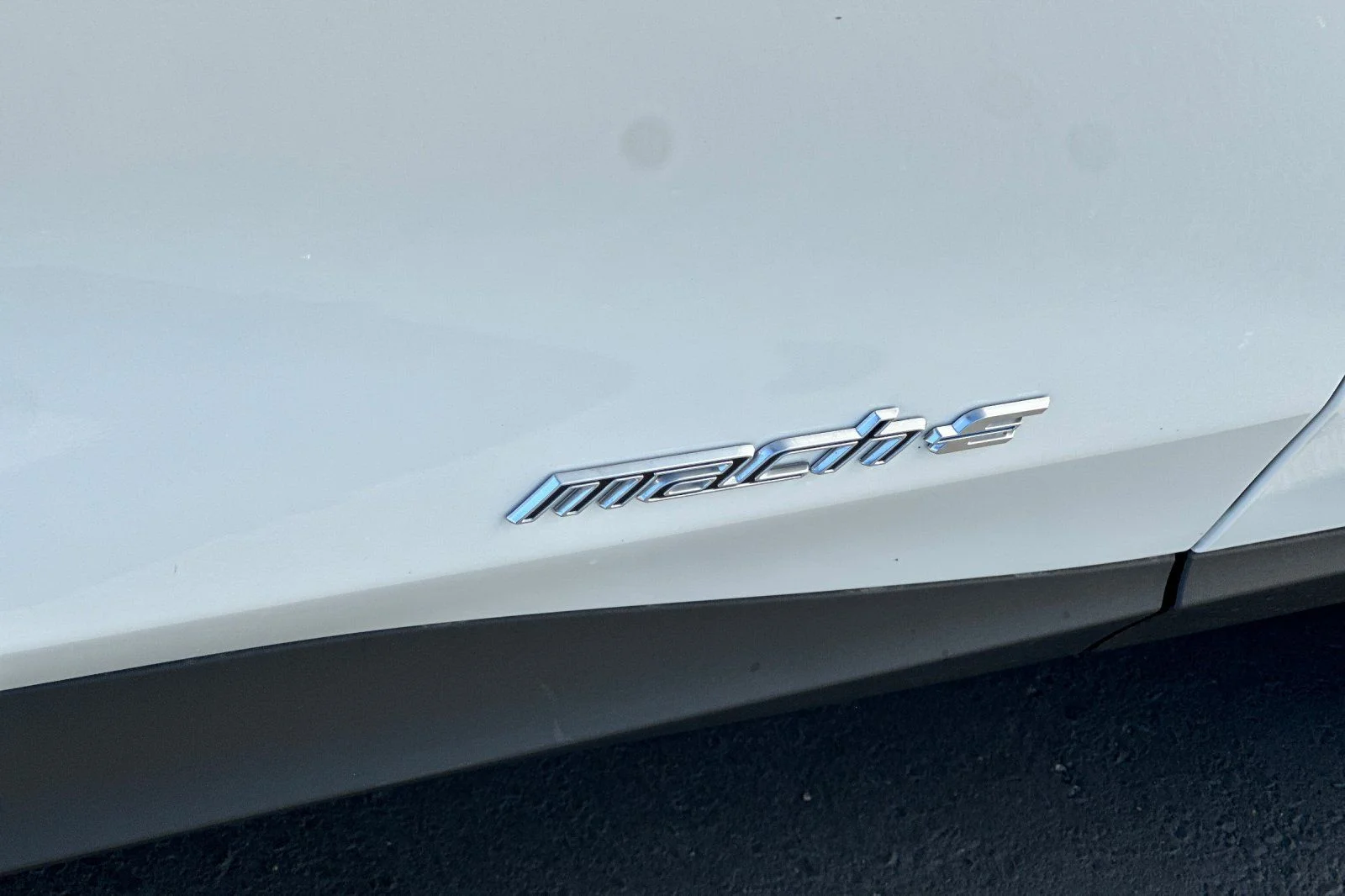 New 2026 Star White Metallic Tri-coat Ford Premium image 26