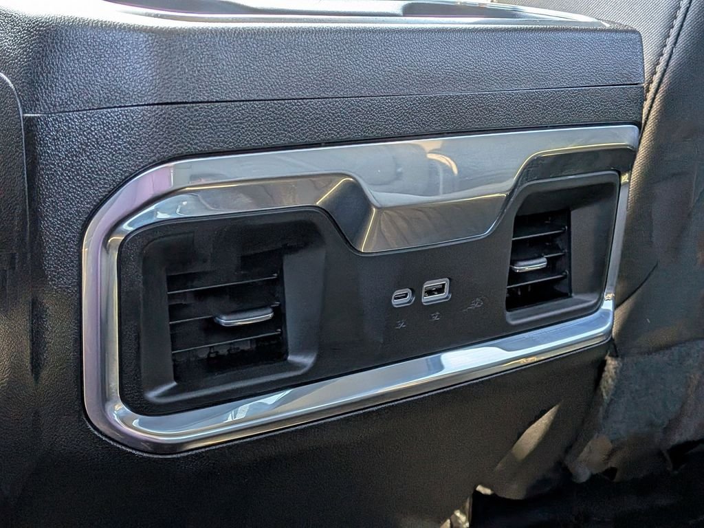 New 2026 Summit White GMC Elevation image 19