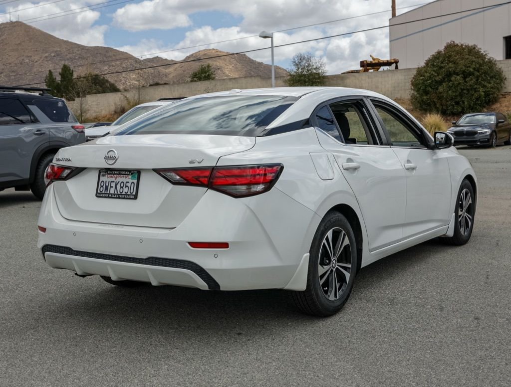 Used 2021 White Nissan SV image 3