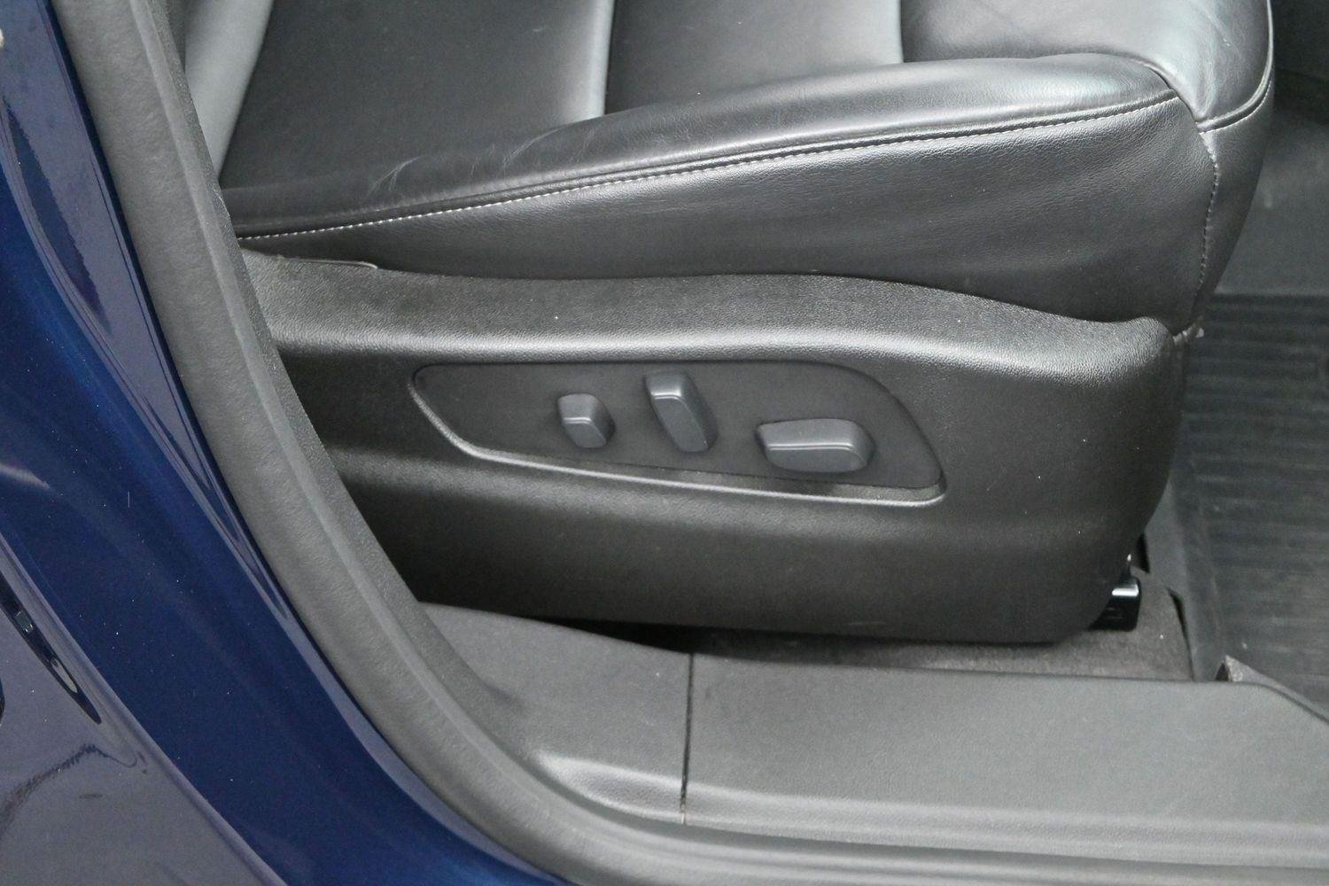 Used 2021 TWILIGHT BLUE METALLIC Cadillac AWD Luxury image 32
