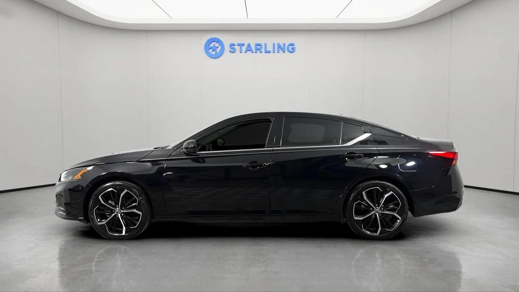 Used 2024 Black Nissan SR FWD image 3