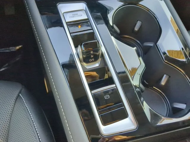 2026 Volkswagen Atlas SEL - Photo 28