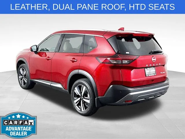 Used 2023 Red Nissan SL image 5